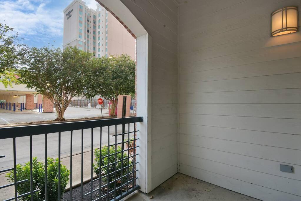 Beautiful Unit Near Med Center W/ Shopping Center Διαμέρισμα Χιούστον Εξωτερικό φωτογραφία