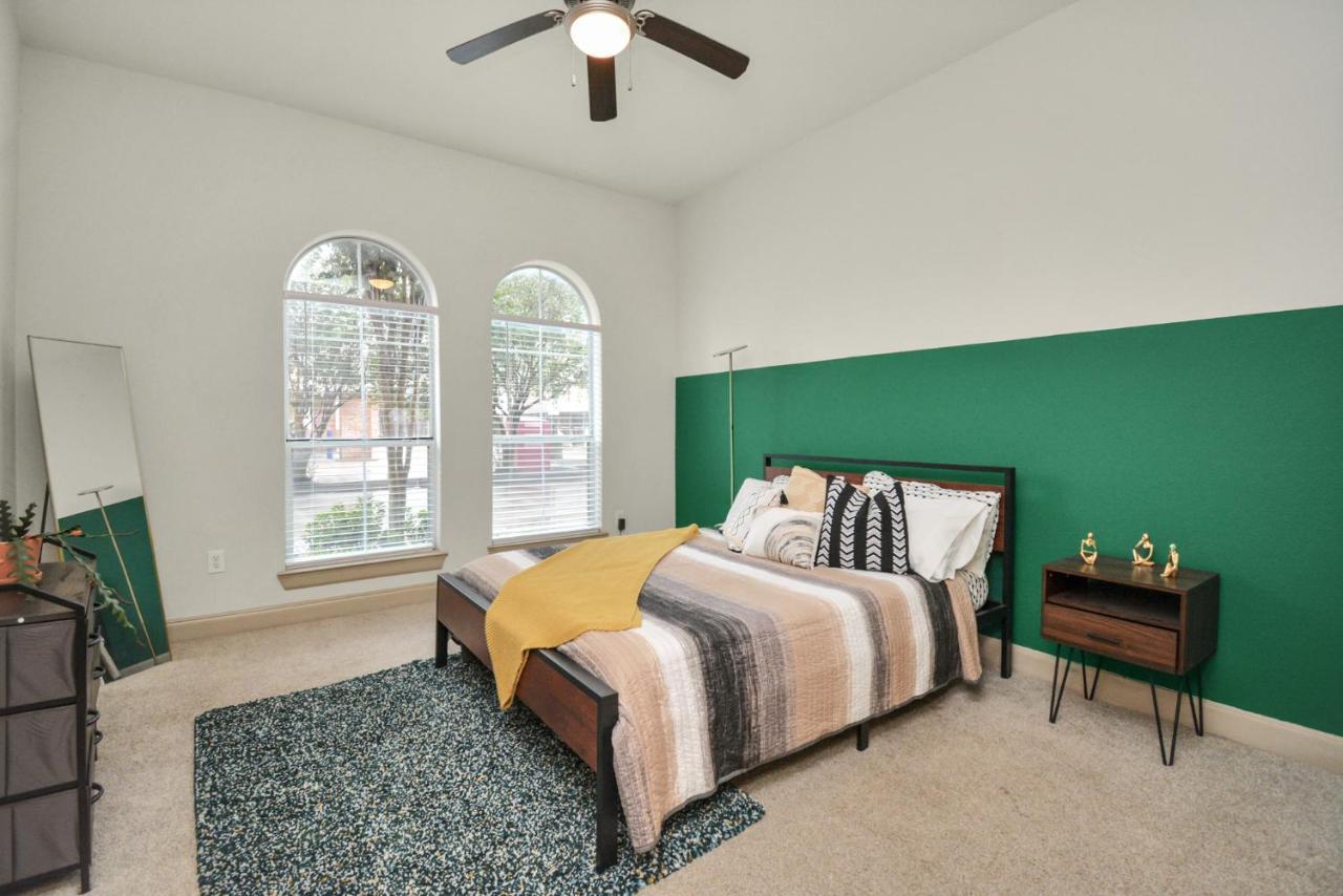 Beautiful Unit Near Med Center W/ Shopping Center Διαμέρισμα Χιούστον Εξωτερικό φωτογραφία